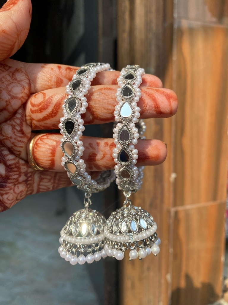 Kundan Single Jhumka Bangle - image