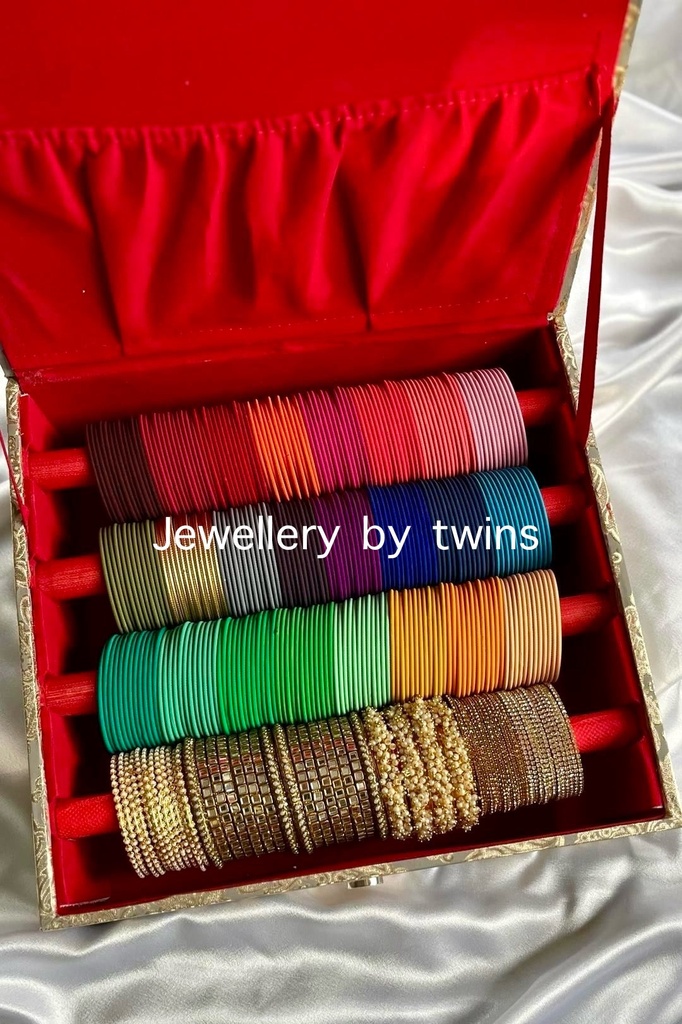 [JBT-BA028] Matt Bangles Combo Box Kundan Bangles
