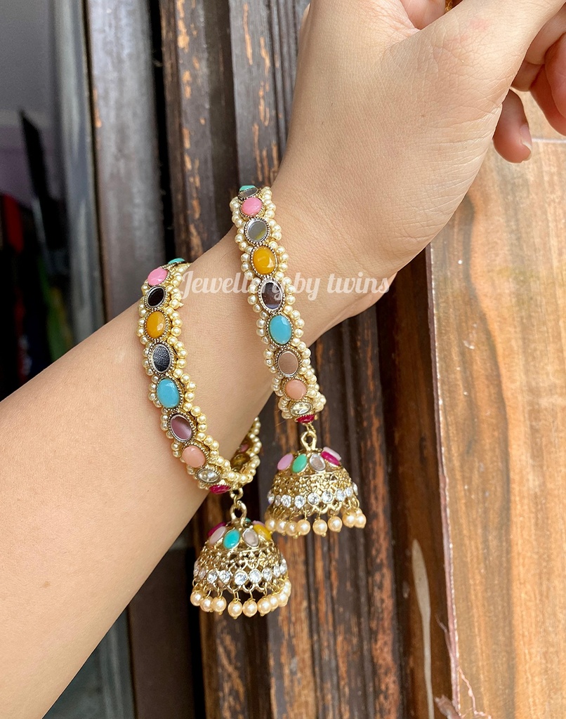 [JBT-BA079] Kundan Single Jhumka Bangle