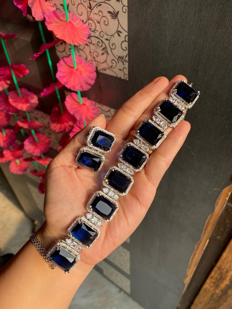 [JBT-NL011] Anti Tarnish American Diamond Block Necklace Set