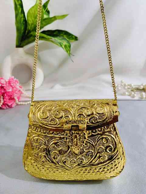 [JBT-BG009] Brass Filigree Sling Clutch
